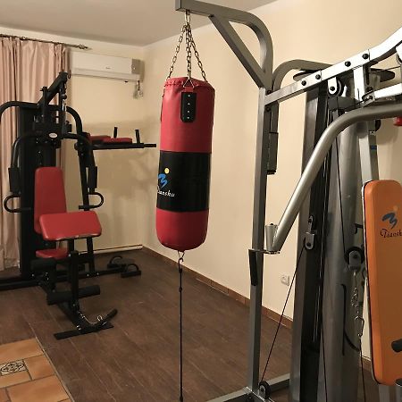 Saltanat Otel Taldikorgan Dış mekan fotoğraf